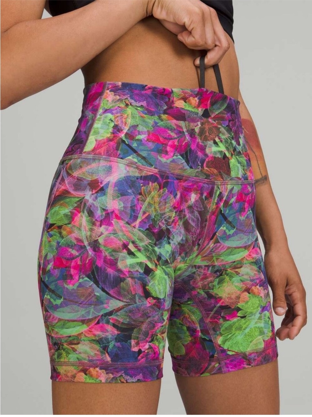 Lululemon Wunder Train 6 inch Floral High-Rise Women's Bike Shorts - Multicolor